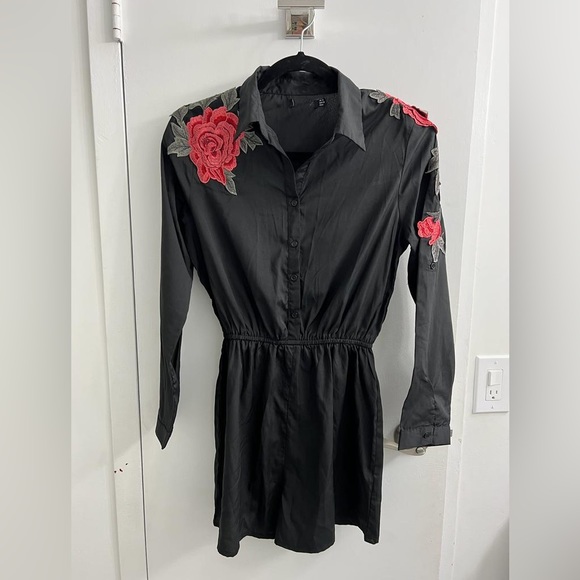 Romper with flower 🌺 - Picture 8 of 8